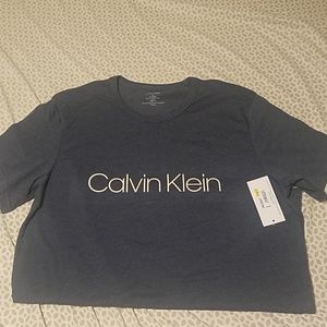 BRAND NEW Calvin Kline short sleeve short